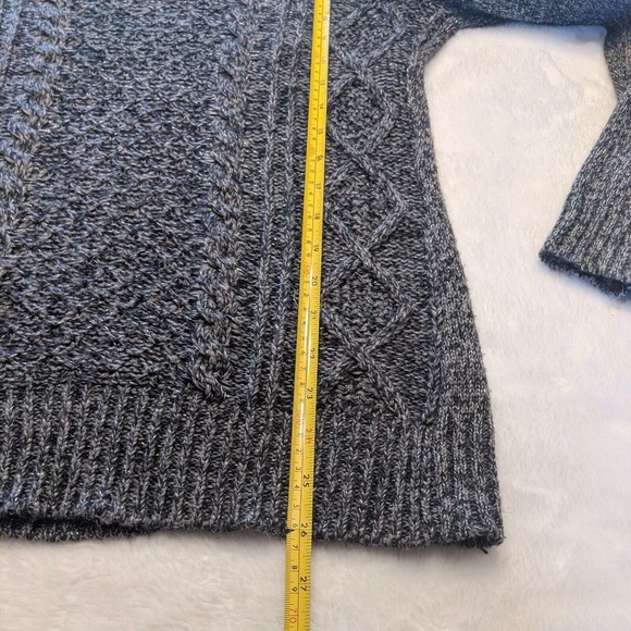 Women's New York and Company Sweater SZ Small Gray Shimmer Cable Knit Turtleneck - Picture 8 of 11